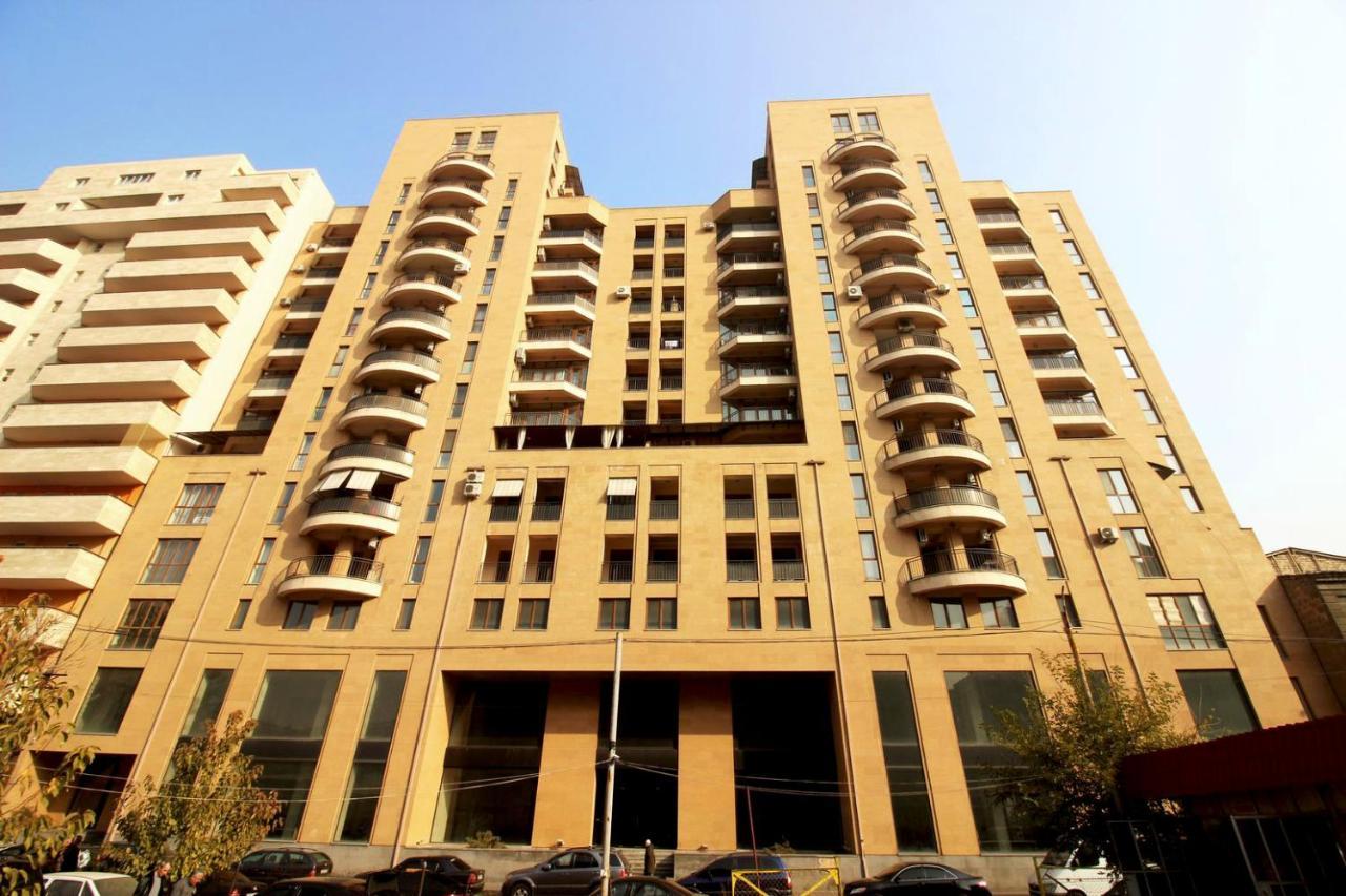 Apartments In Alley Residence Erivan Exterior foto