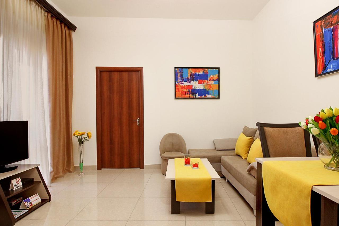 Apartments In Alley Residence Erivan Exterior foto